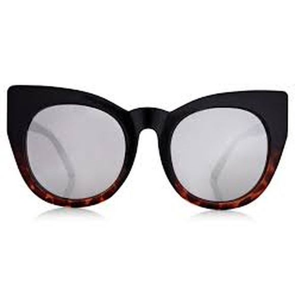 Quay Australia Accessories - Quay Australia "Cha Cha" Black Tortoise Sunglasses